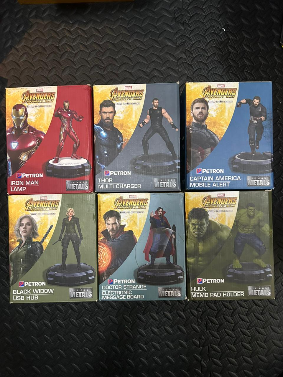 Diecast Avenger Petron Set